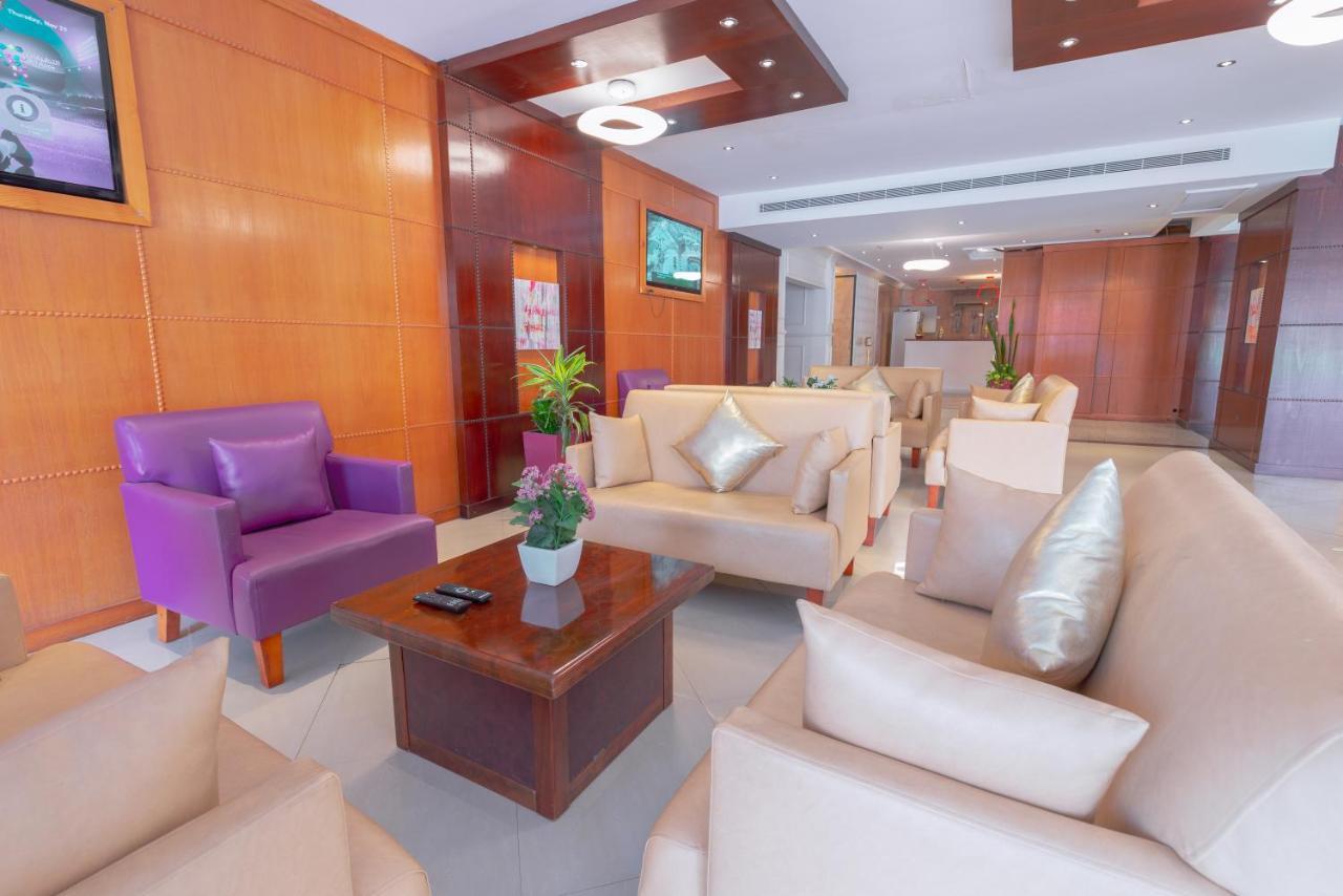 Praha Hotel Jeddah Luaran gambar