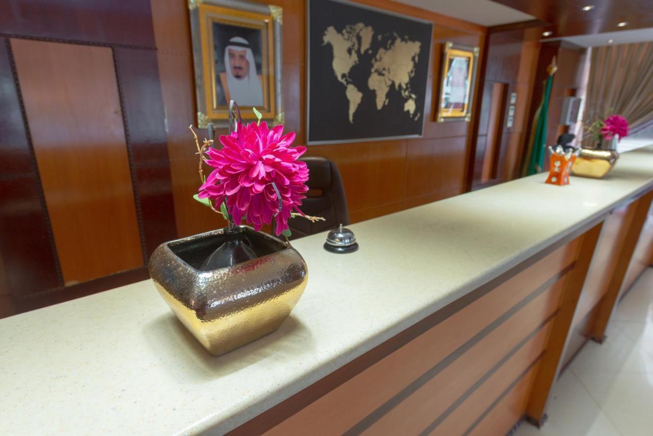 Praha Hotel Jeddah Luaran gambar