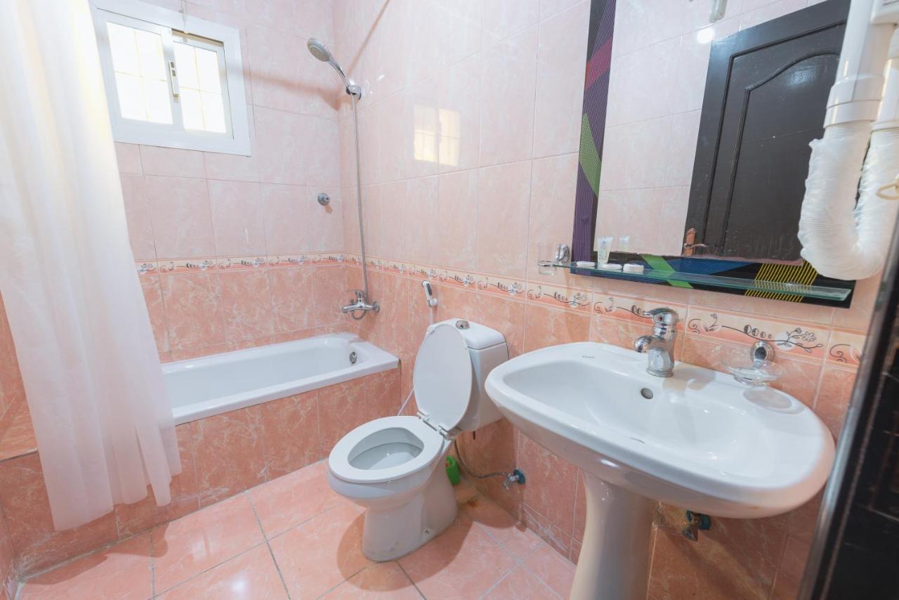 Praha Hotel Jeddah Luaran gambar