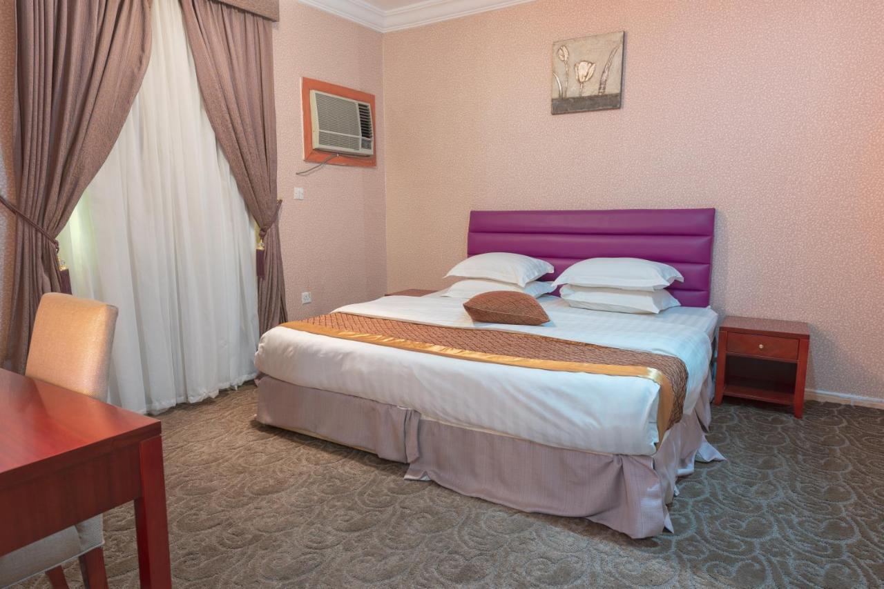 Praha Hotel Jeddah Luaran gambar