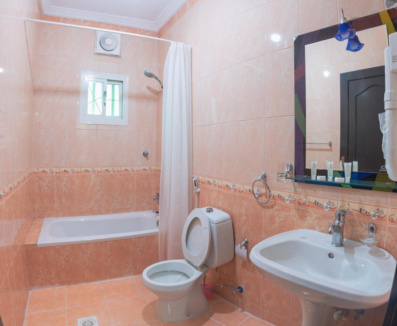 Praha Hotel Jeddah Luaran gambar