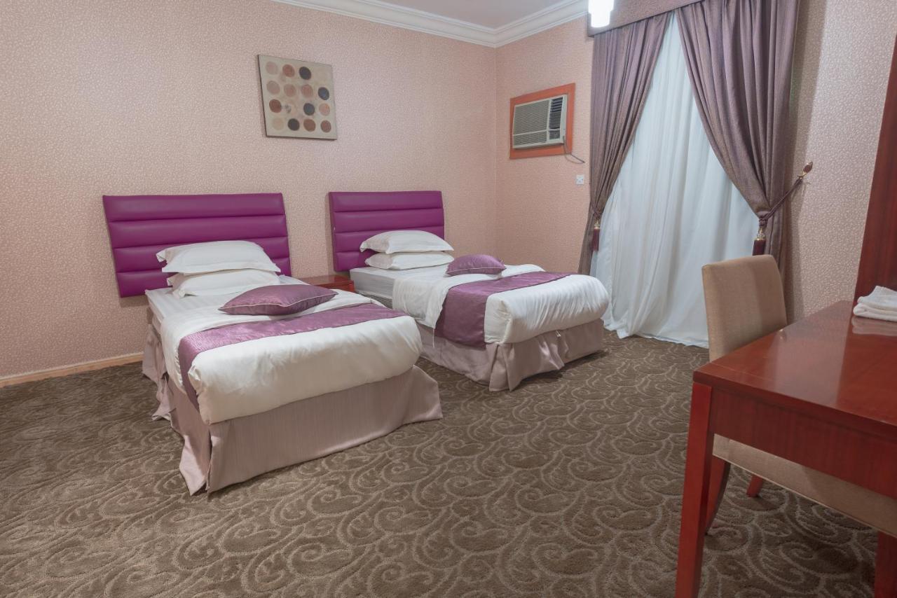 Praha Hotel Jeddah Luaran gambar