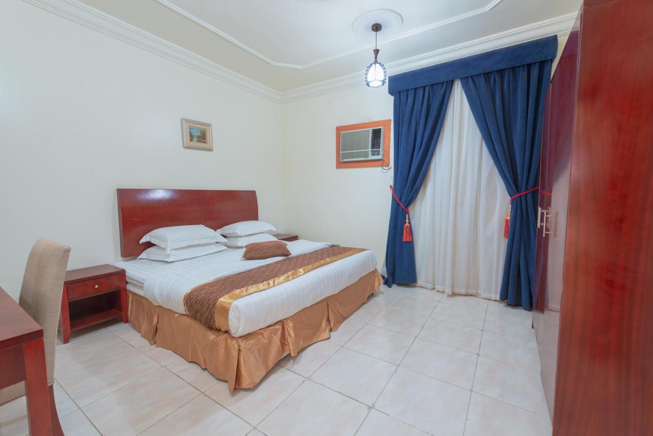 Praha Hotel Jeddah Luaran gambar